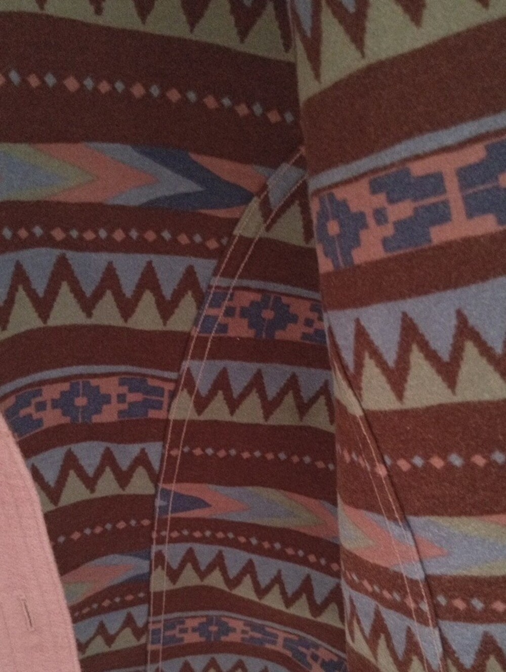Cabela's 100% Cotton Heavyweight Flannel Southwestern Shacket Size Large - Picture 3 of 4